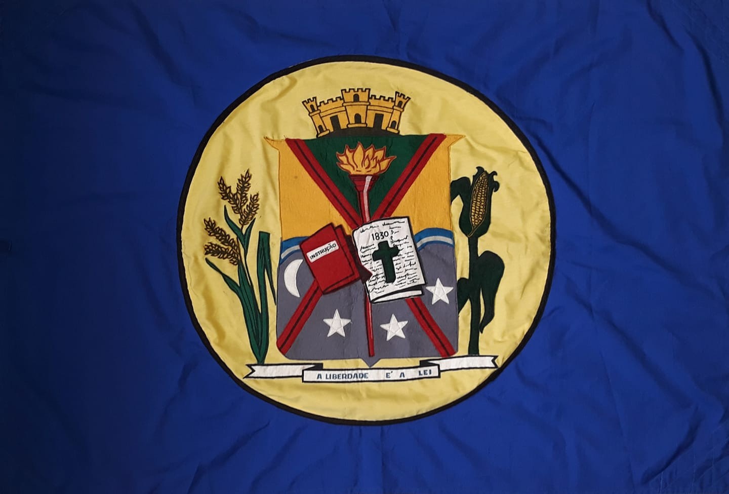 20181123_bandeira_pouso_alegre_1976